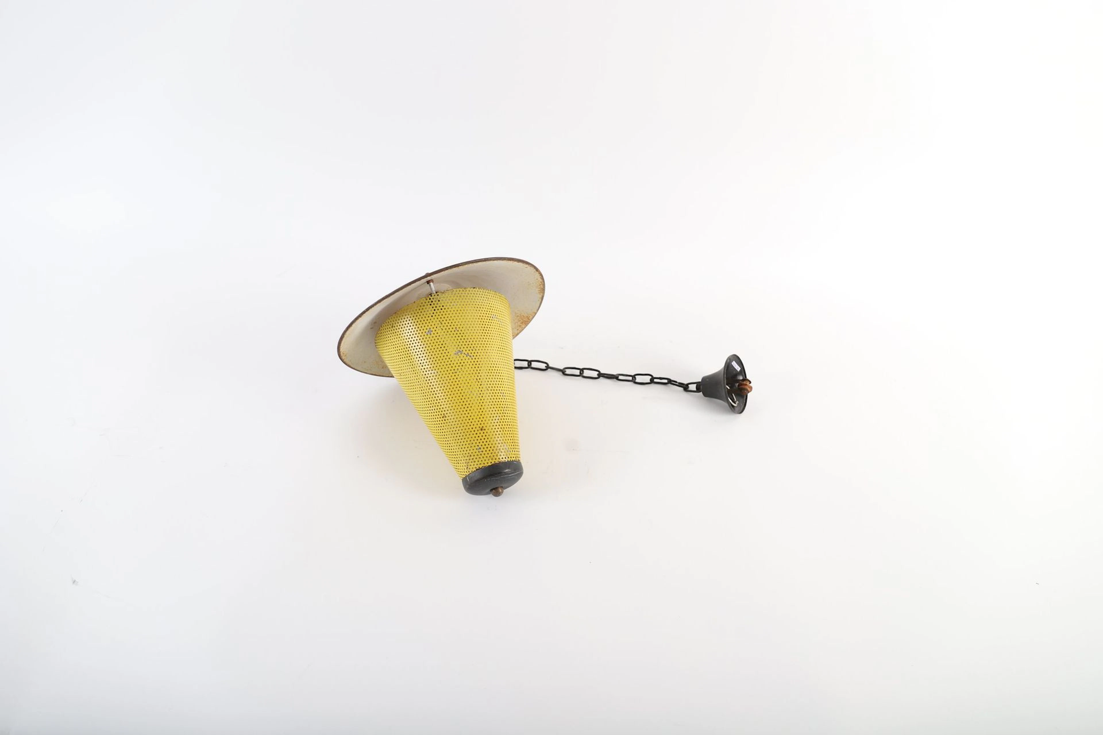 SUSPENSION in the style of Mathieu MATÉGOT (1910-2001) - Lot 163
