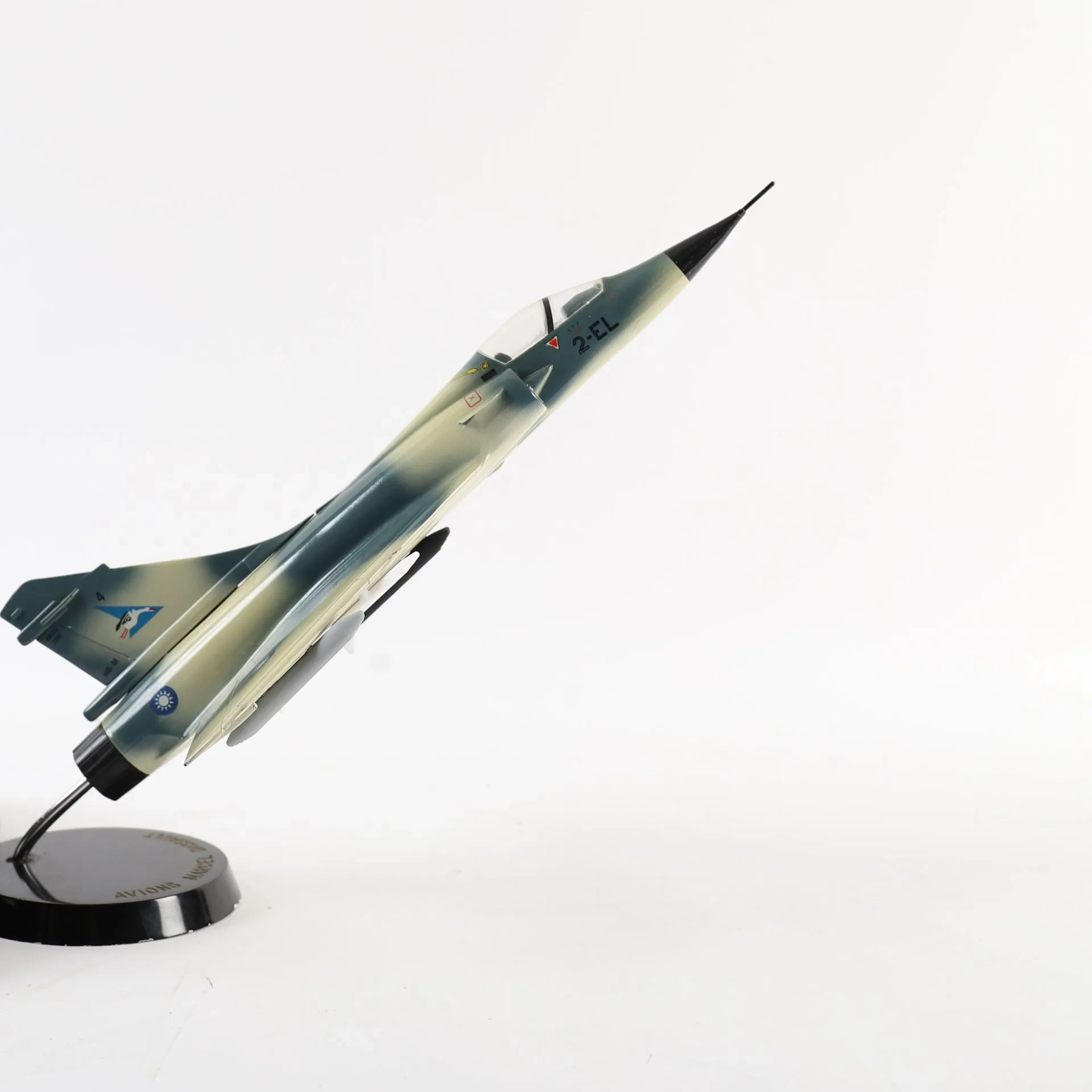 RARE "MIRAGE 2000-5" DISPLAY MODEL - Lot 167