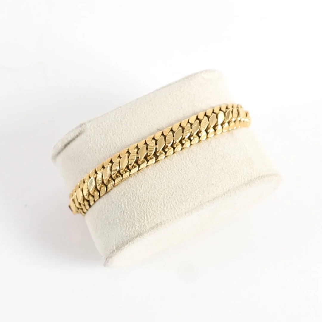 CURVED GOURMETTE GOLD BRACELET - Lot 16