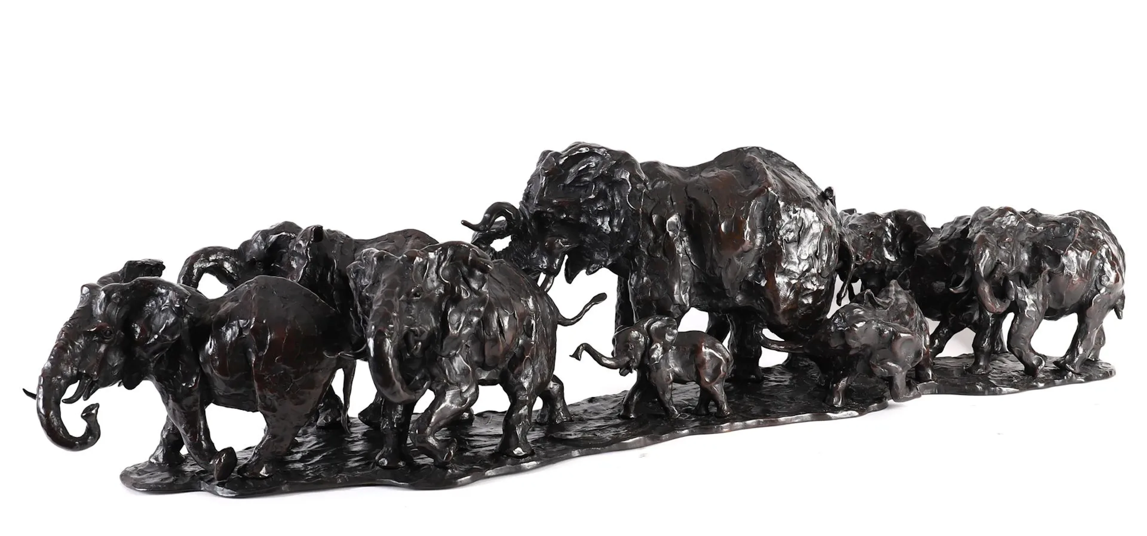 IMPORTANT SCULPTURE "GROUP OF NINE ELEPHANTS" by José Maria - Lot 244