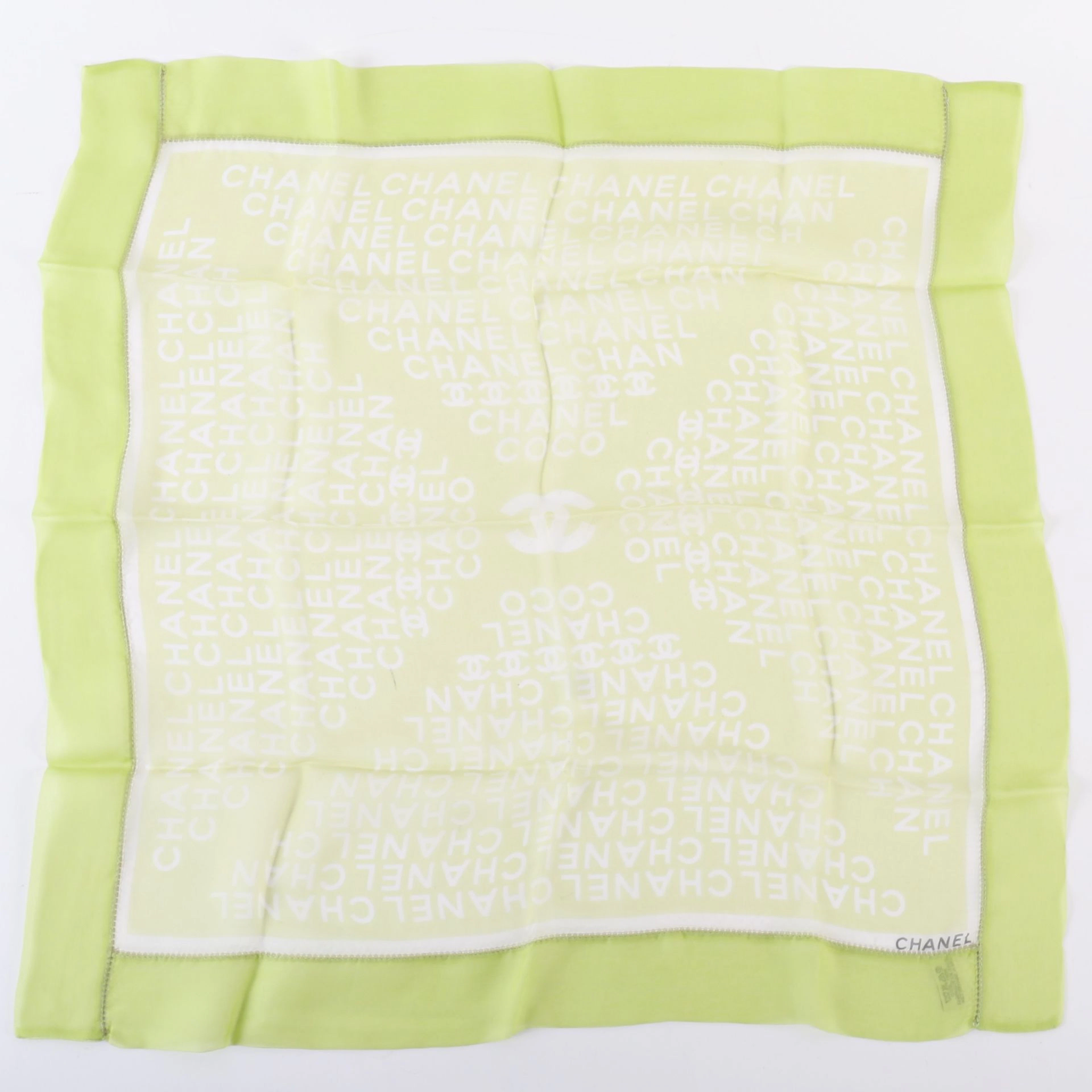 SMALL ANISE GREEN SCARF - Lot 107