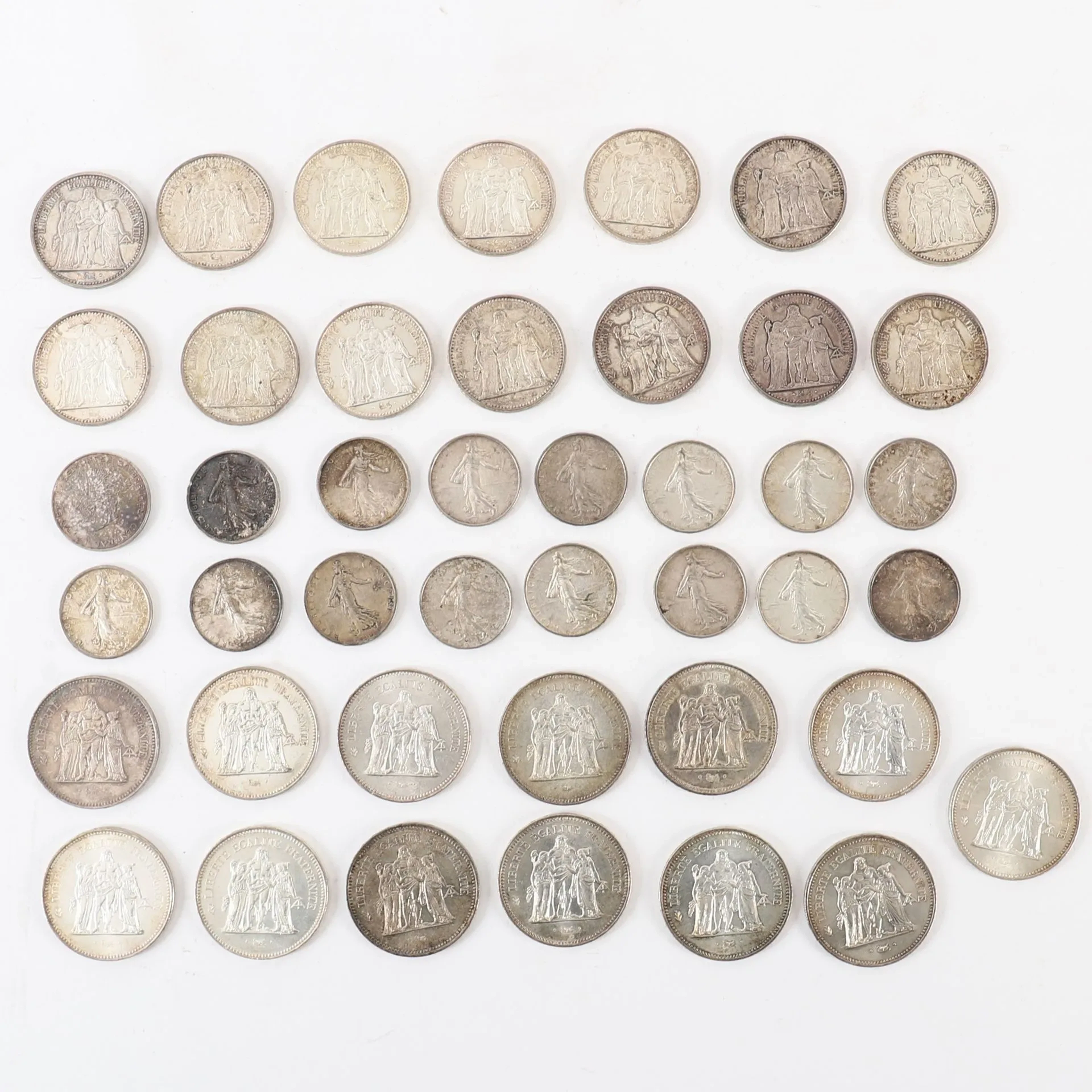 43-PIECE SILVER SET - Lot 46