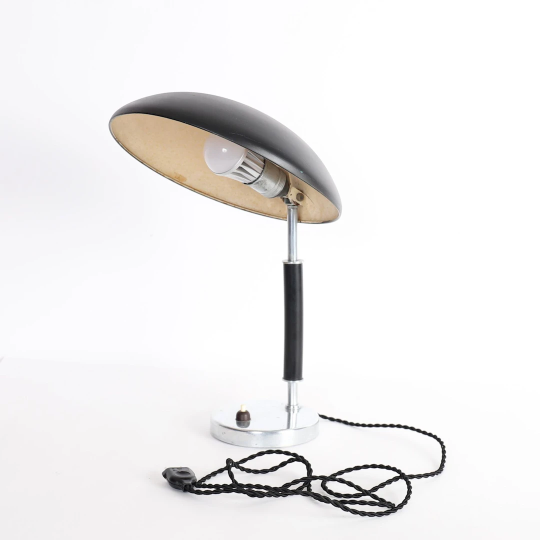 BLACK TABLE LAMP HARALD NOTINI MODEL "6994", CIRCA 1930 - Lot 143