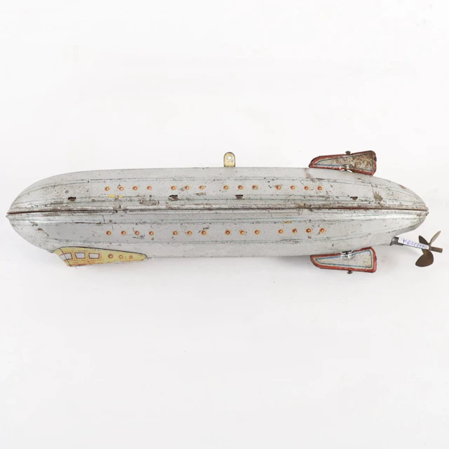 EINFALT TECHNOFIX - PEWTER TOY - ZEPPELIN SHIP – CIRCA 1933 - Lot 168