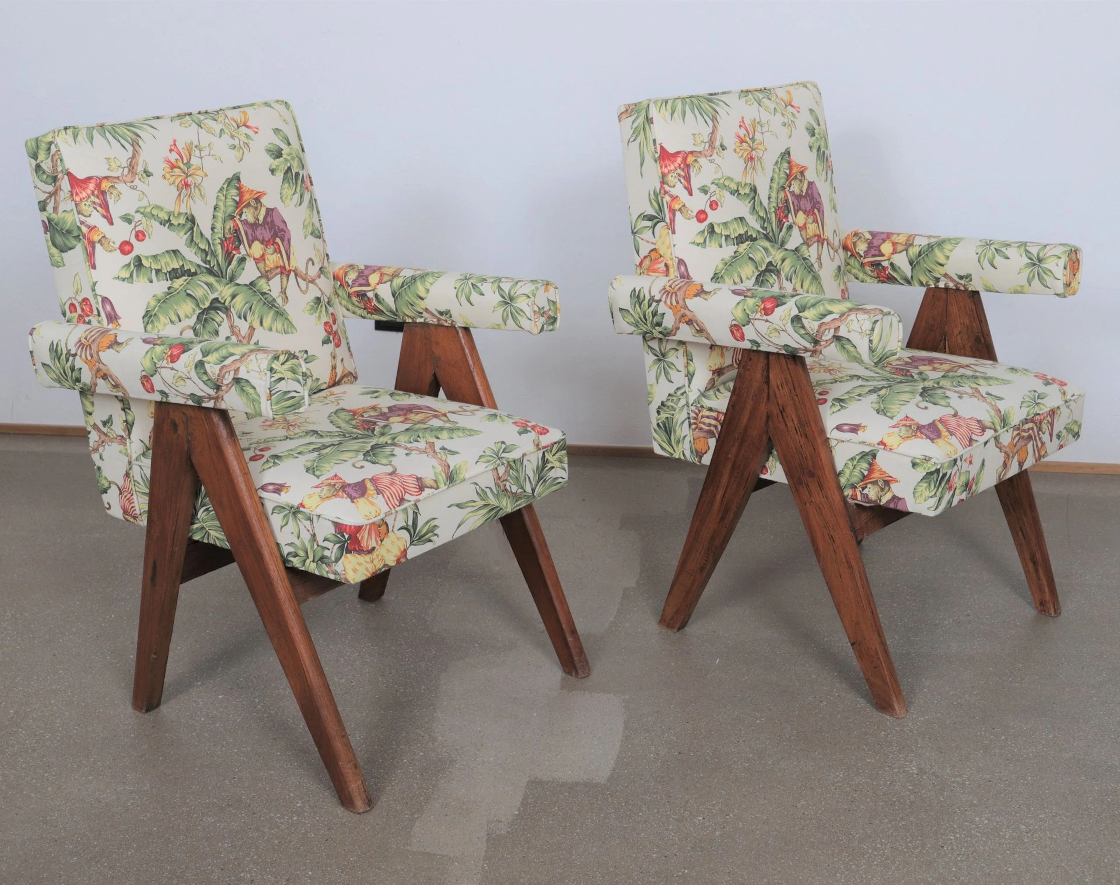 SET OF TWO "SENATE COMMITTEE CHAIRS" by Pierre JEANNERET (18 - Lot 279