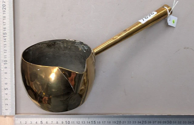 1 antique copper skillet—see photos for dimensions and condition