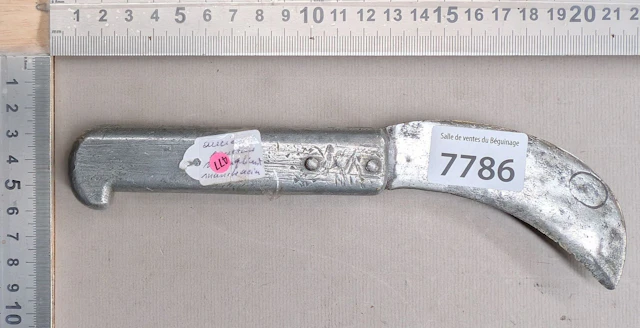 1 vintage non-folding aluminum knife—see photos for dimensions and condition