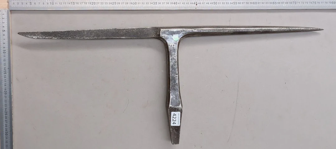 1 antique steel bigorne - See photos for dimensions and condition