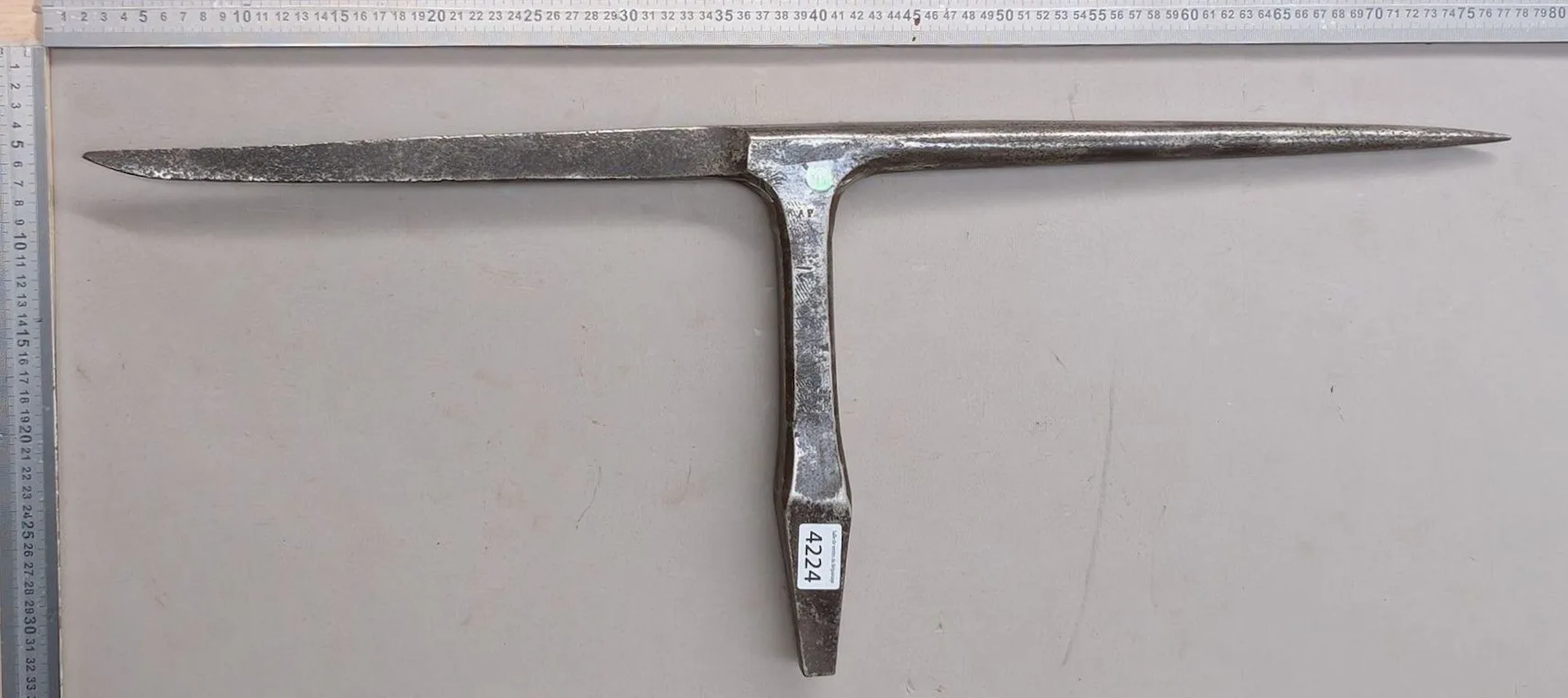 1 antique steel bigorne - See photos for dimensions and condition