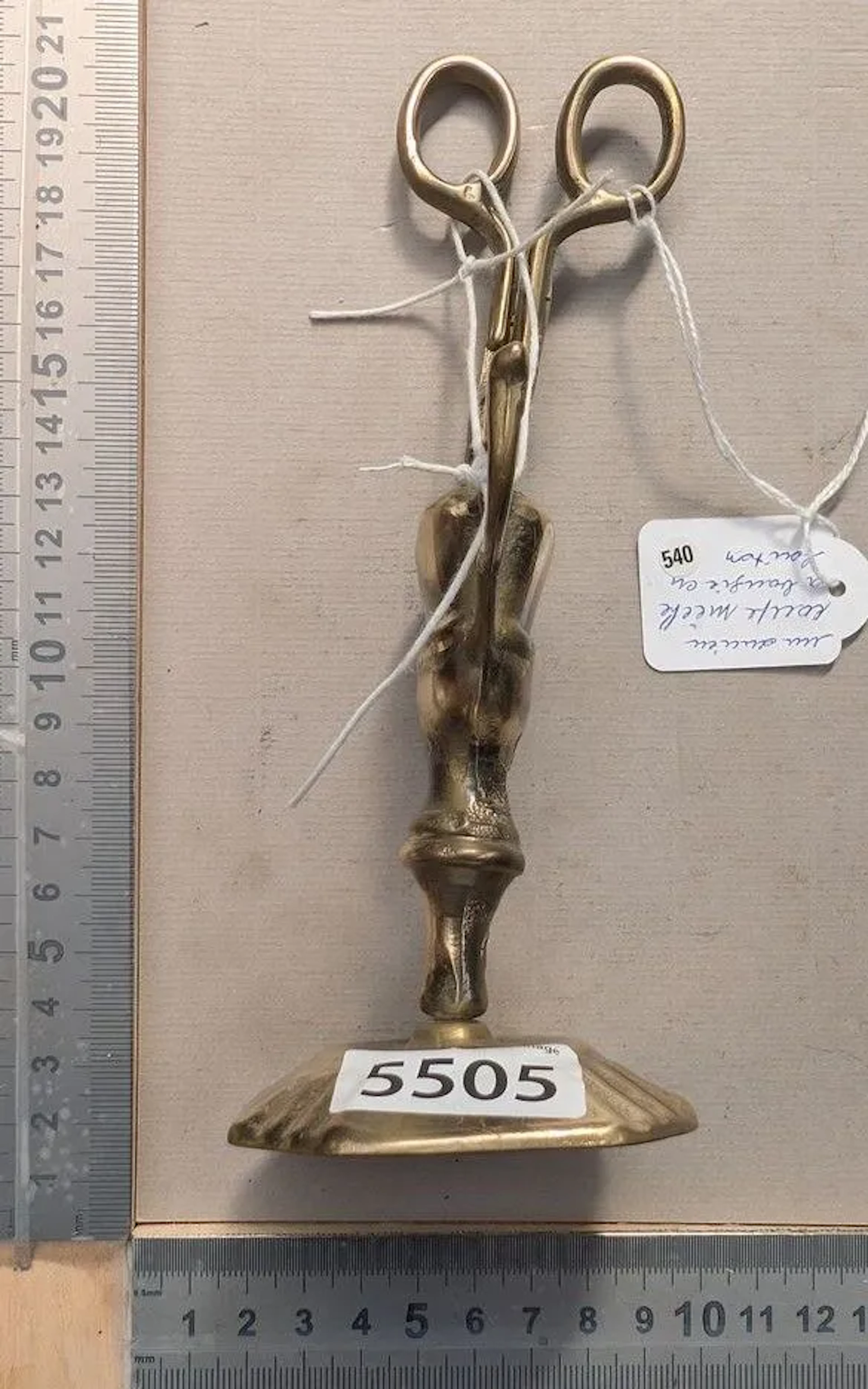 Antique brass candle wick trimmer - See photos for dimensions and condition