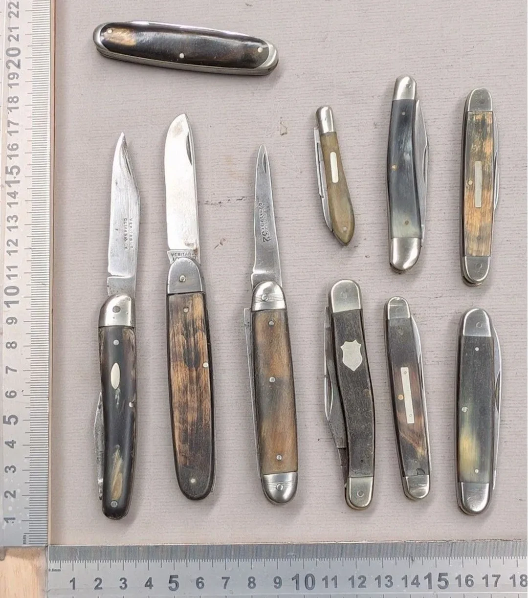 Set of 20 small antique pocket knives, 1900–1950 — See photos for