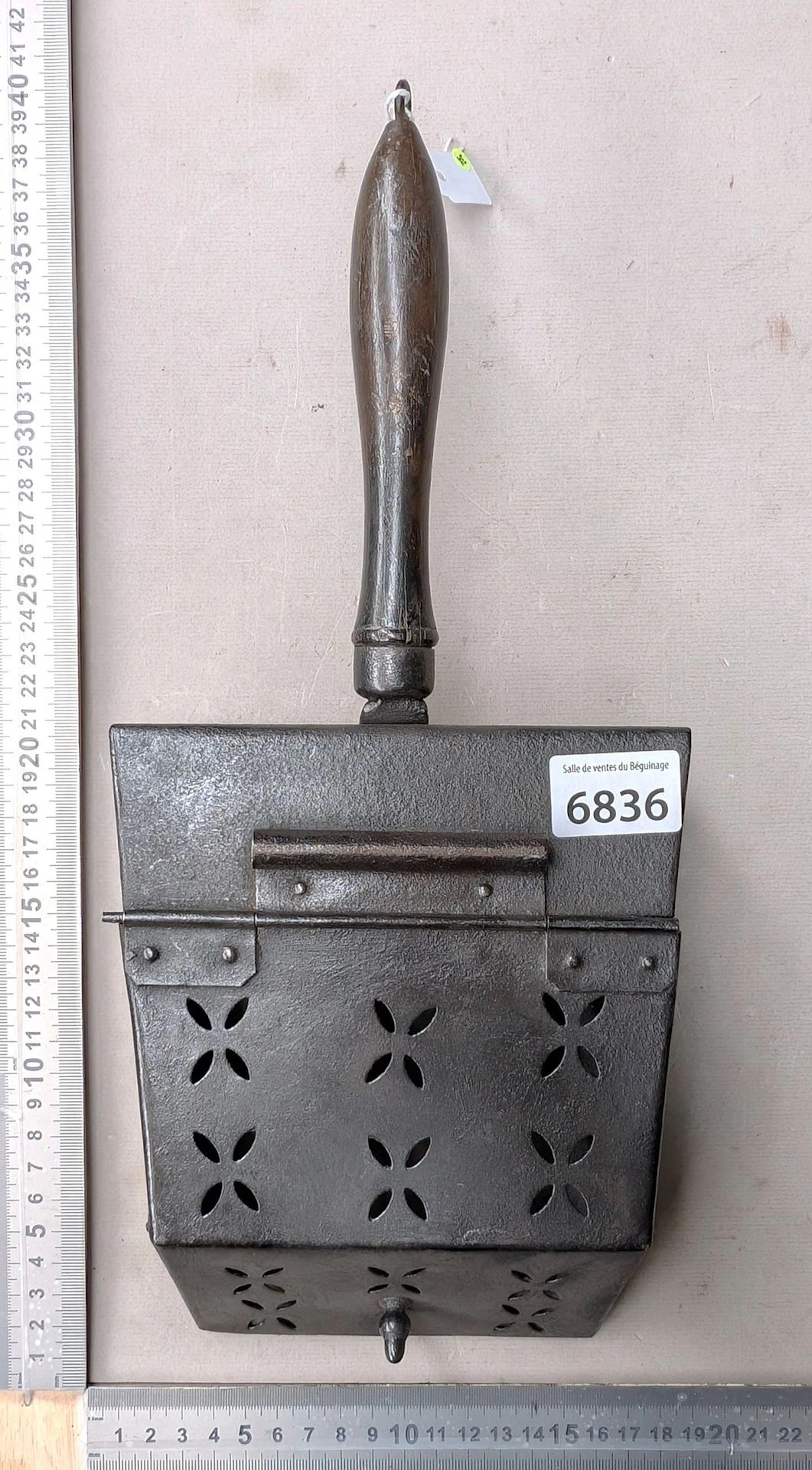 18th-century fire box for transporting embers—see photos for dimensions