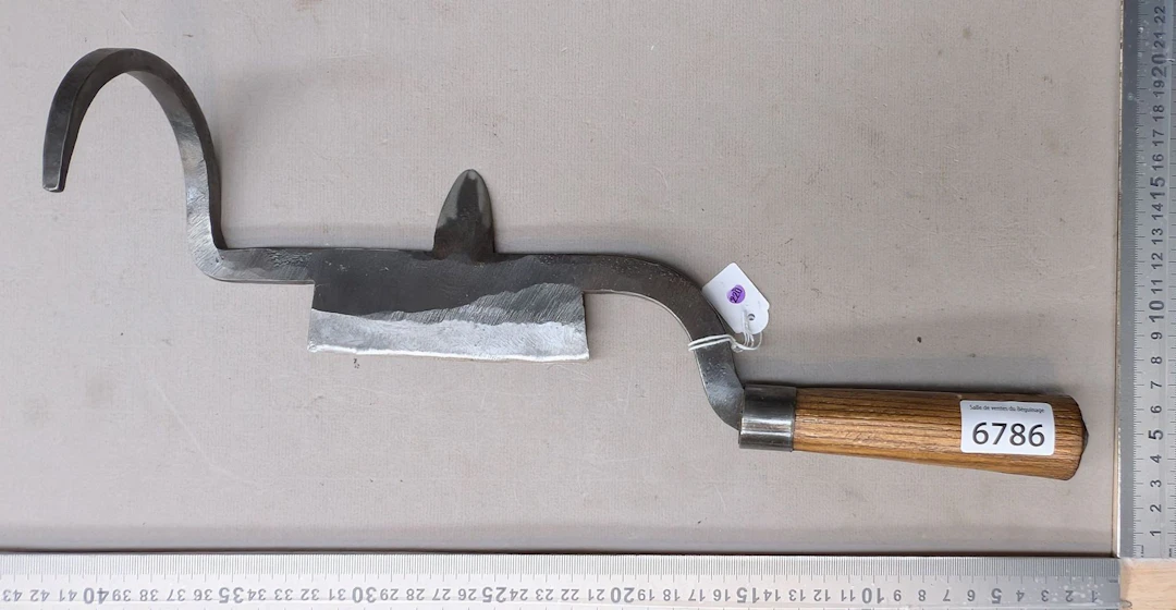 Antique thrush-trapping tool—see photos for dimensions and condition