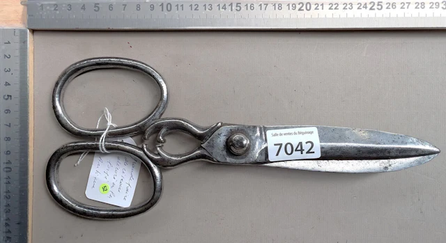 Large pair of wrought-iron scissors, A. LUNEVILLE, 18th century—see
