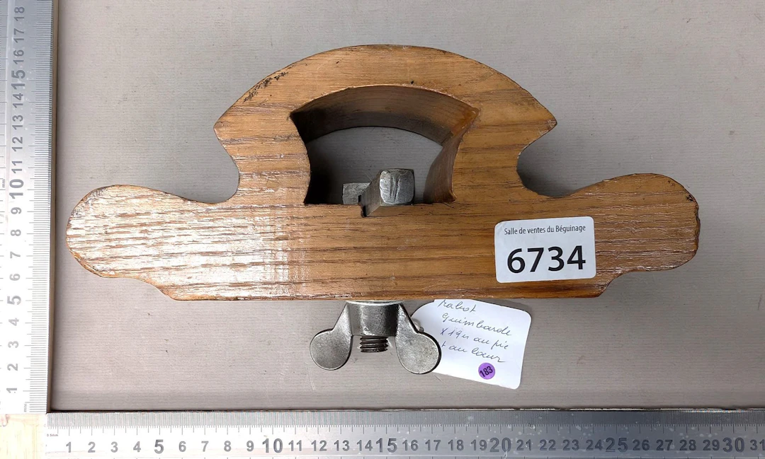 1 19th-century hand plane—see photos for dimensions and condition