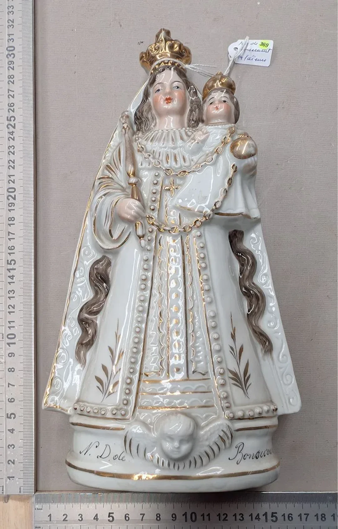 N.D. de Bonsecours—See photos for dimensions and condition