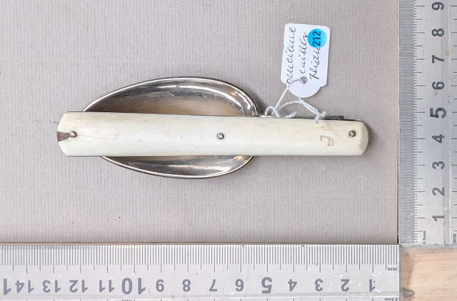 Antique folding spoon—see photos for dimensions and condition