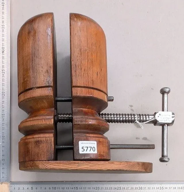 Antique adjustable hat mold (hatmaker/milliner) — See photos for dimensions