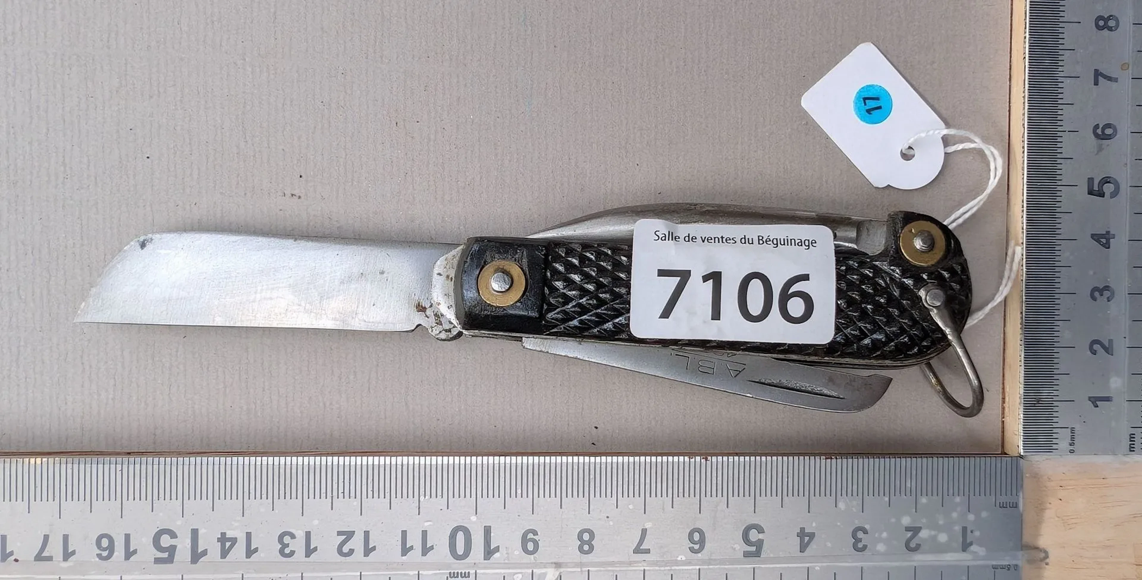Vintage ABL knife. 4 functions—see photos for dimensions and condition