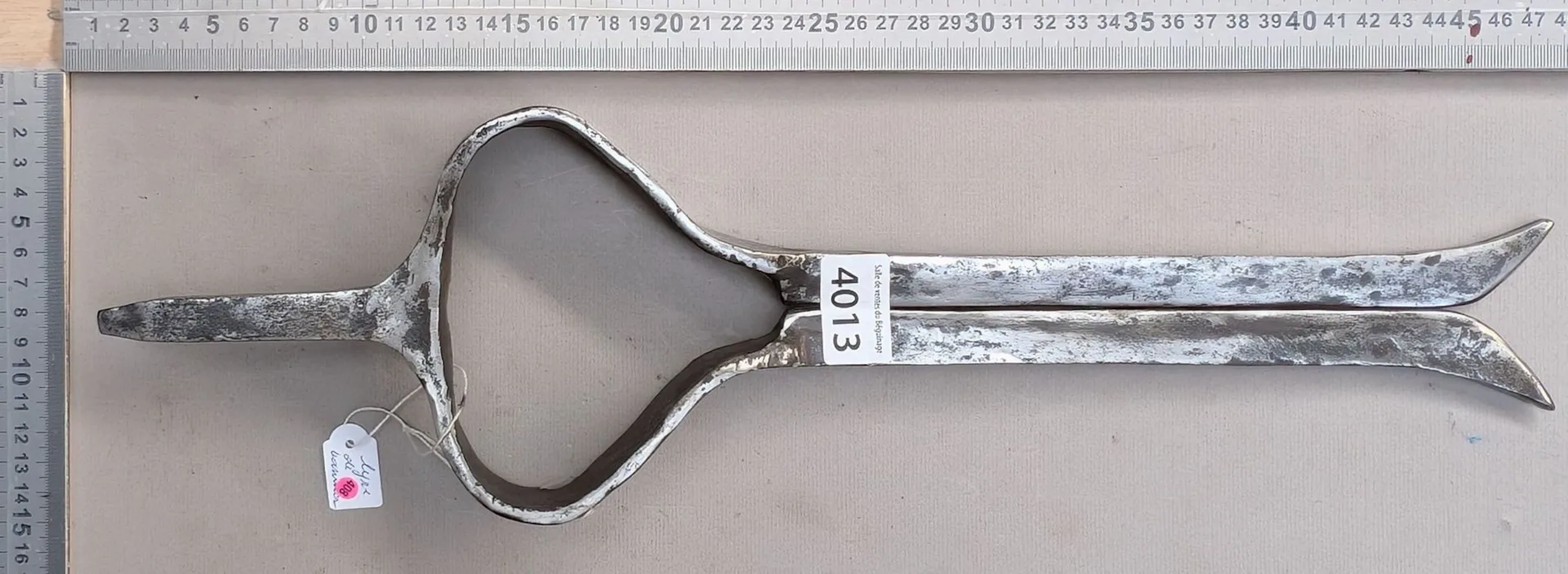 1 basket-making tool—see photos for dimensions and condition