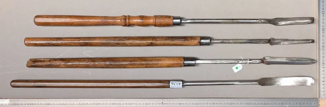 4 cobbler's tools—see photos for dimensions and condition