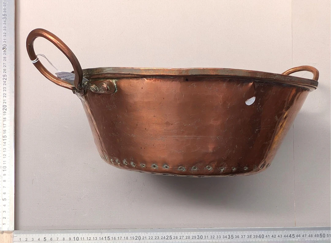 1 antique copper colander—see photos for dimensions and condition