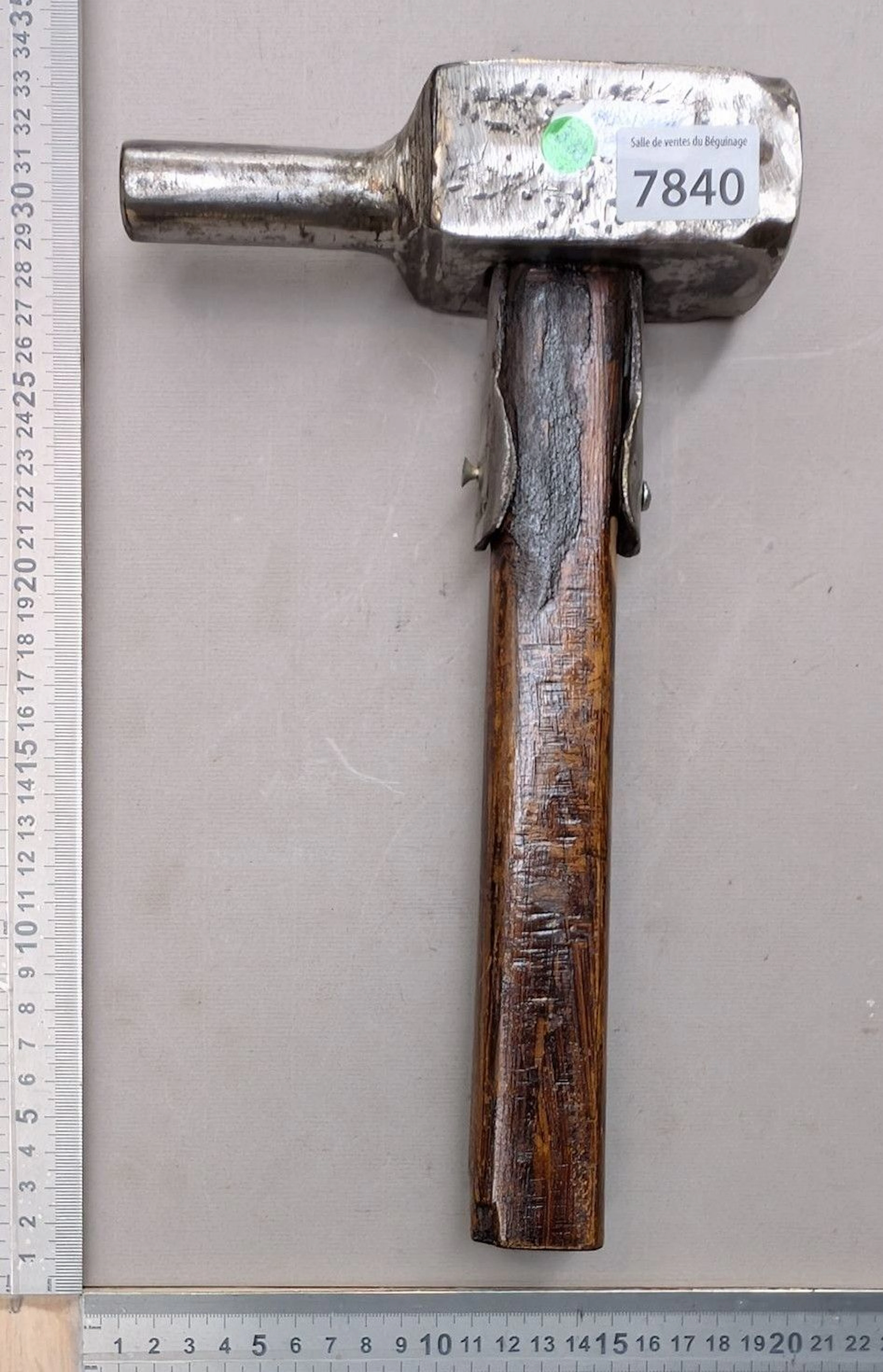 1 antique hammer—see photos for dimensions and condition