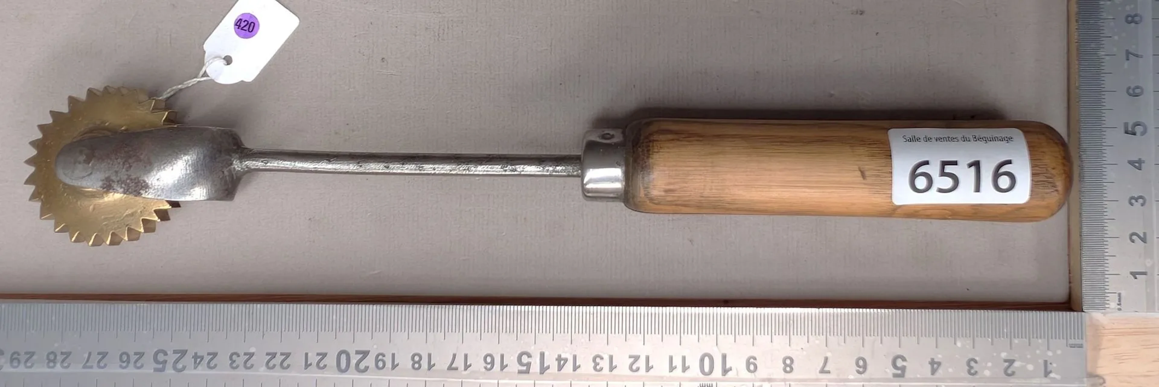 1 antique bronze spindle for various crafts—see photos for dimensions