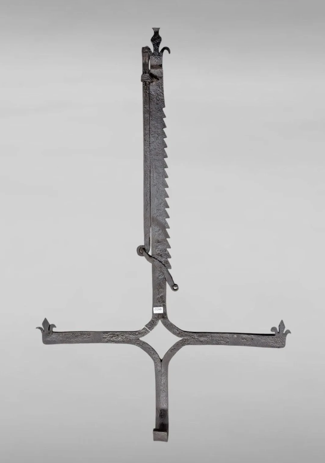 1 removable two-hook rack—see photos for dimensions and condition