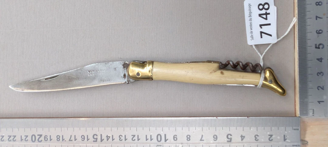 Vintage LAGUIOLE pocket knife—see photos for dimensions and condition