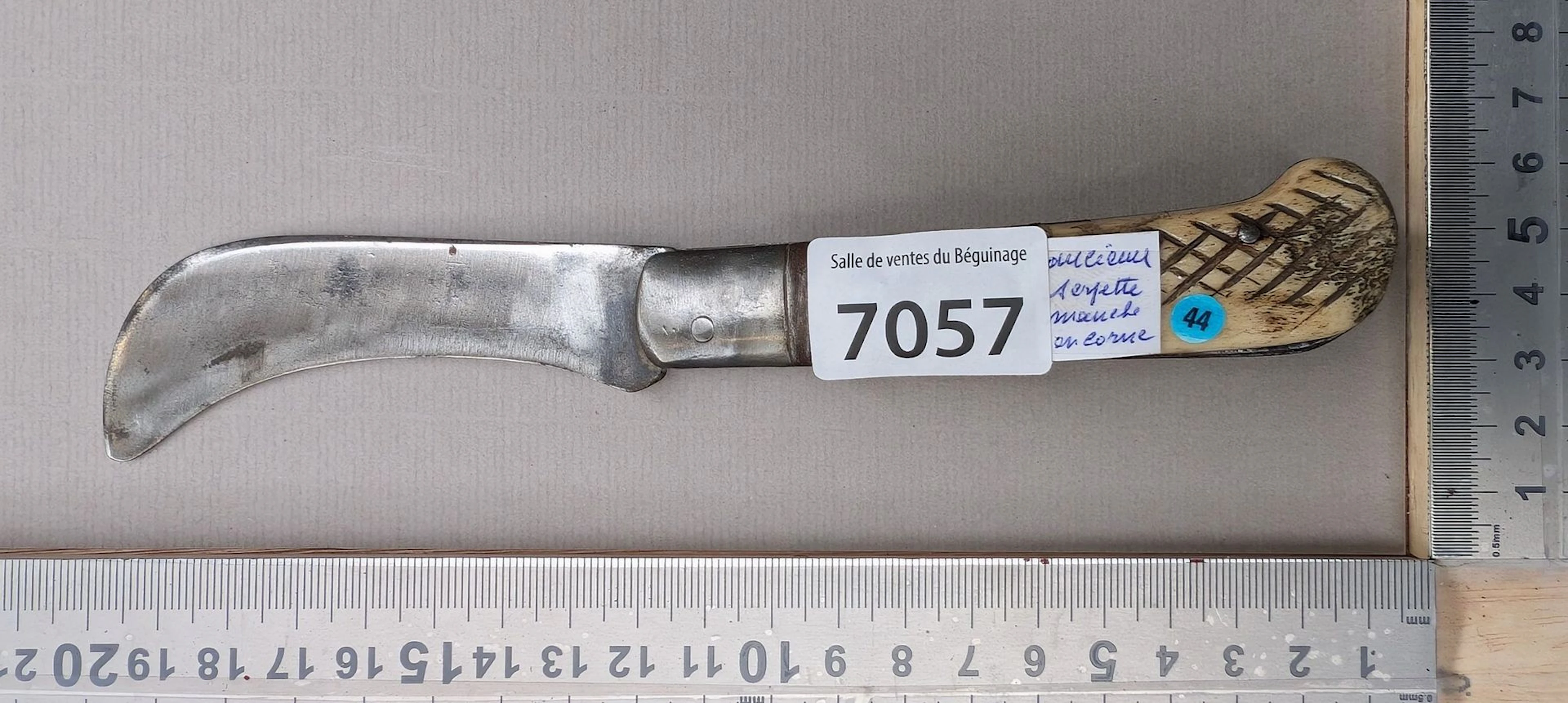 Antique pruning knife with a horn handle (folding) - See photos for