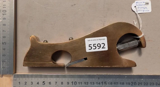 Antique bronze plane, a lovely piece—see photos for dimensions and condition
