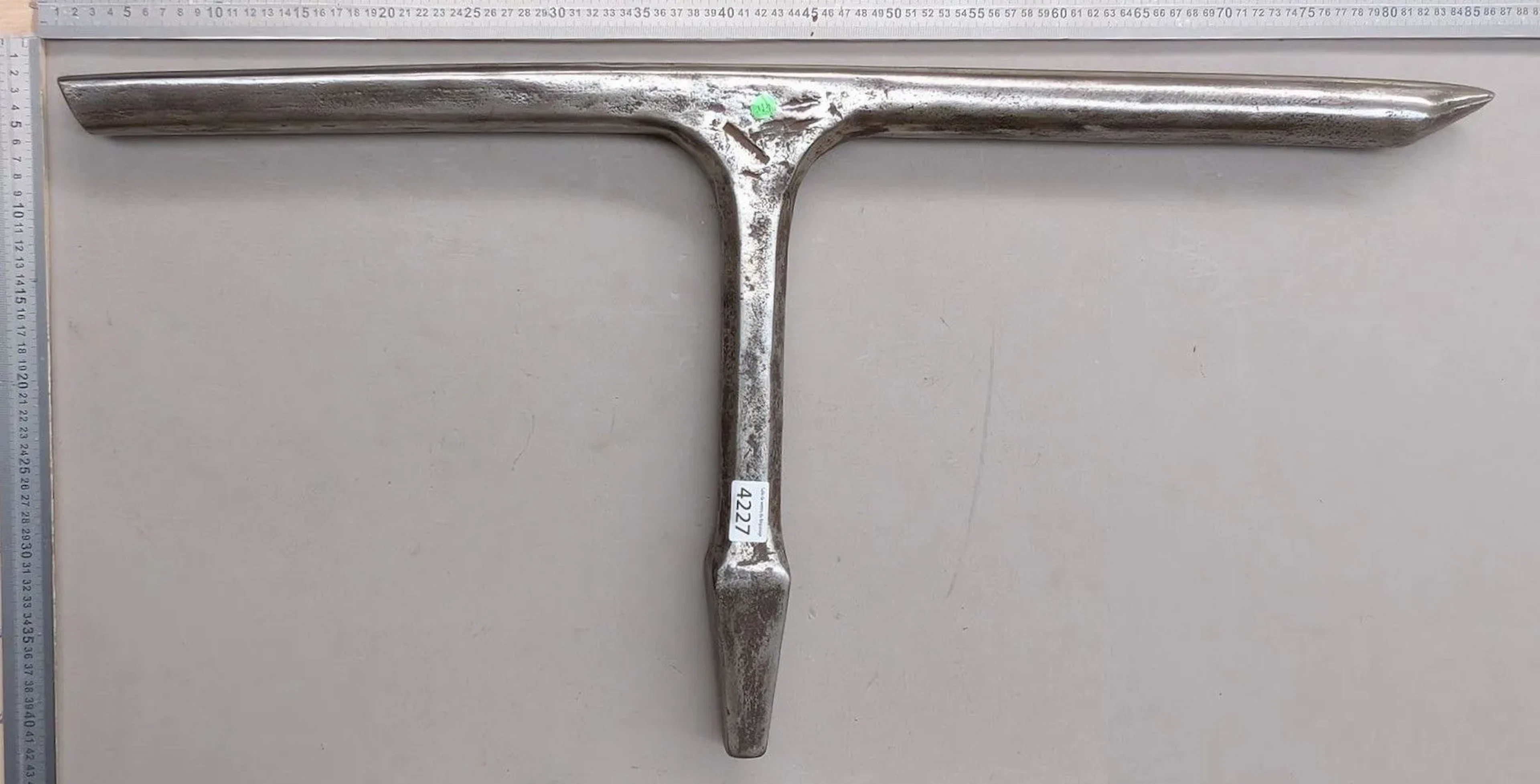 1 antique steel bigorne - See photos for dimensions and condition