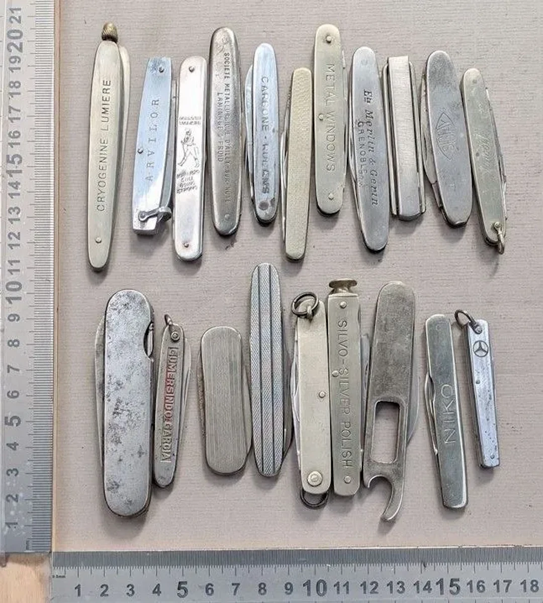 Set of 20 vintage promotional pocket knives from 1900—see photos for