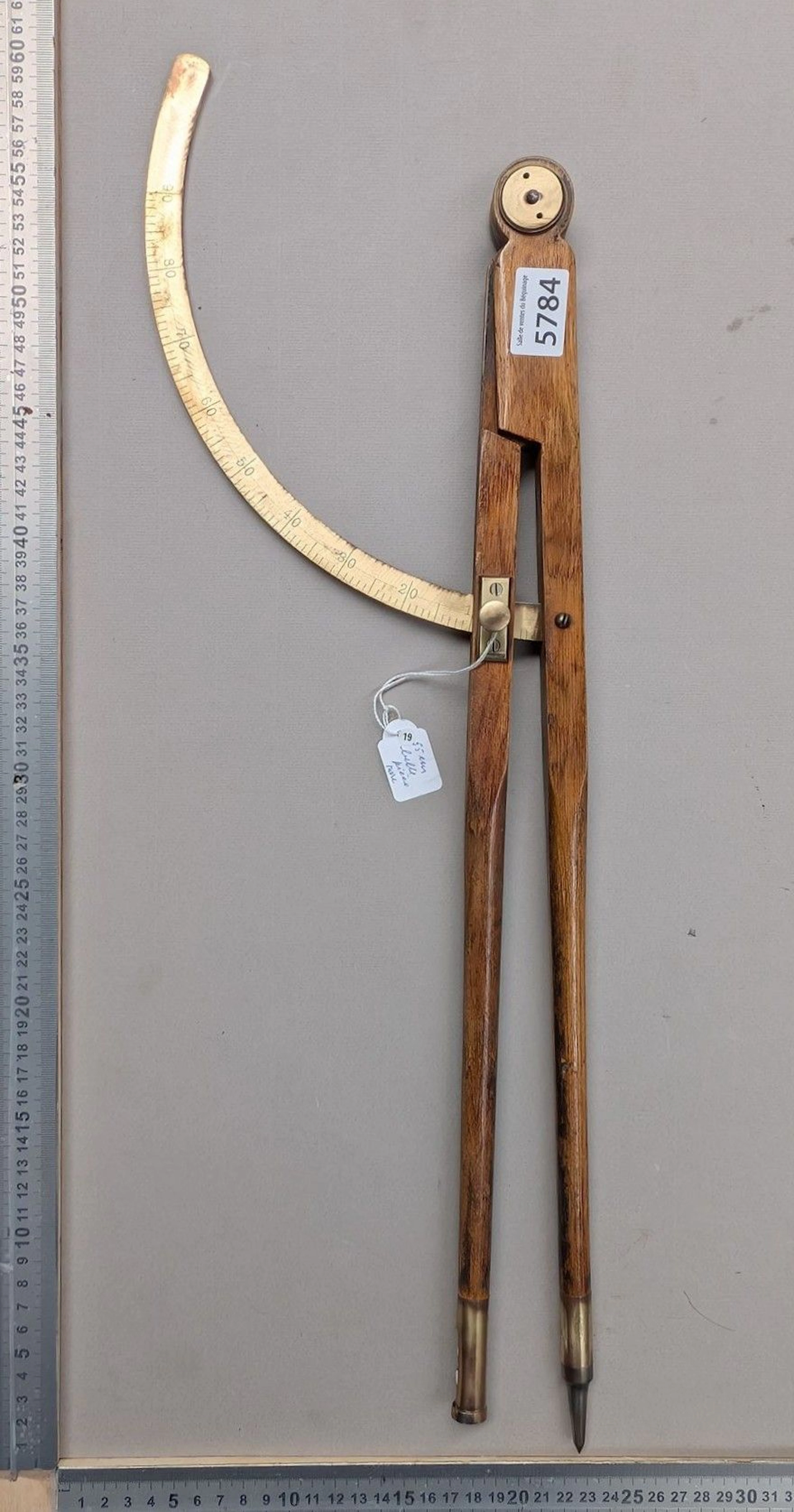 Beautiful 55-cm wooden and brass compass—see photos for dimensions