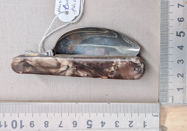 Antique folding spoon—see photos for dimensions and condition