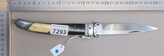 Antique single-blade knife—a beautiful piece—see photos for dimensions