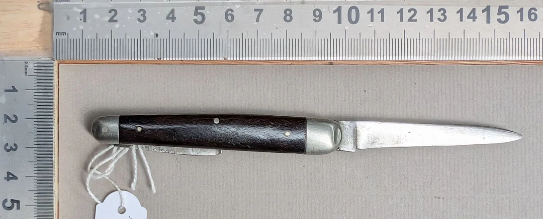 Antique 2-blade pocket knife - See photos for dimensions and condition