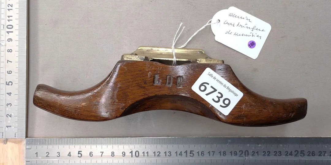 1 very nice carpenter's ring gauge without a blade—see photos for