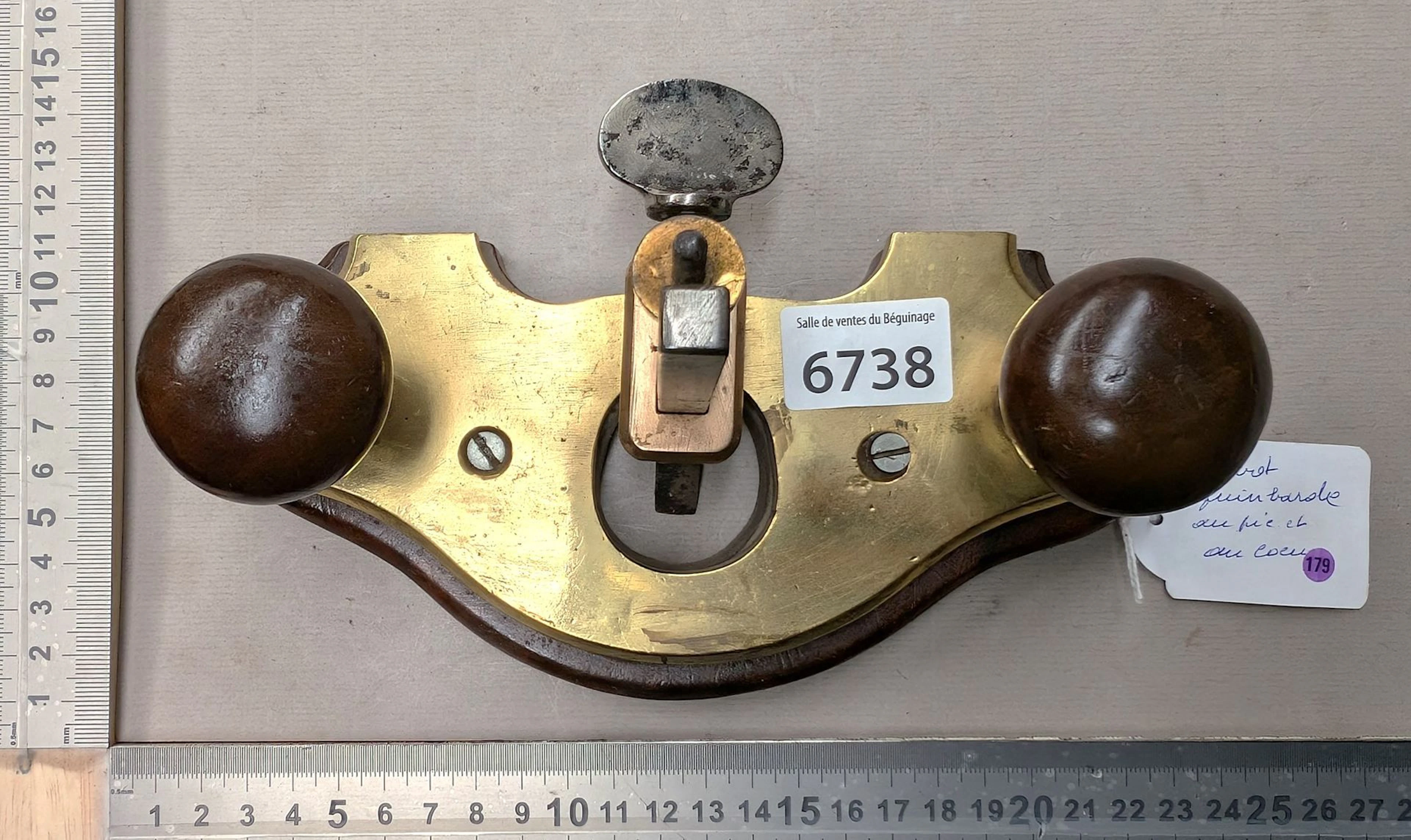 1 beautiful old-fashioned plane—see photos for dimensions and condition