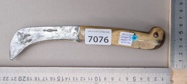 Antique pruning knife with a horn handle (folding) - See photos for