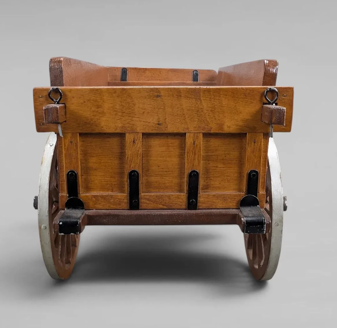 Model of an old wooden dump truck—see photos for dimensions and condition
