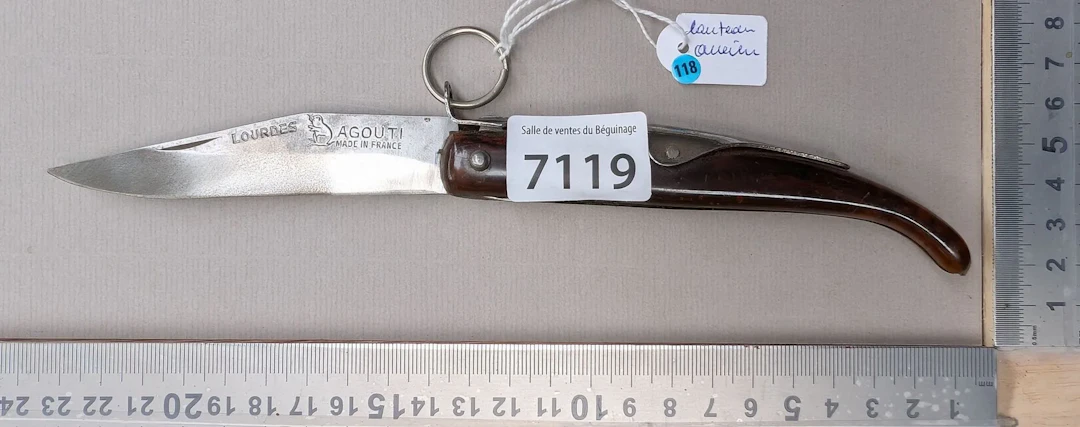 Vintage AGOUT France pocket knife—see photos for dimensions and condition