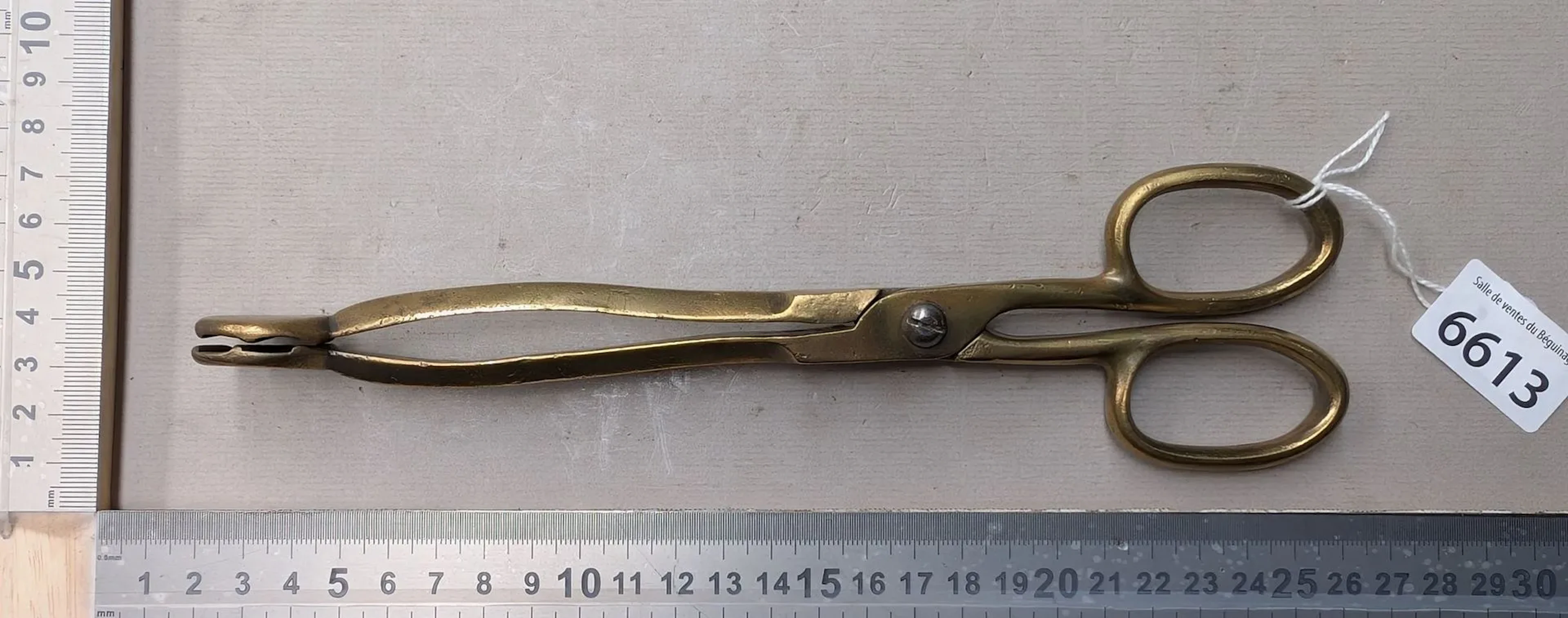 1 bronze fire tongs - See photos for dimensions and condition