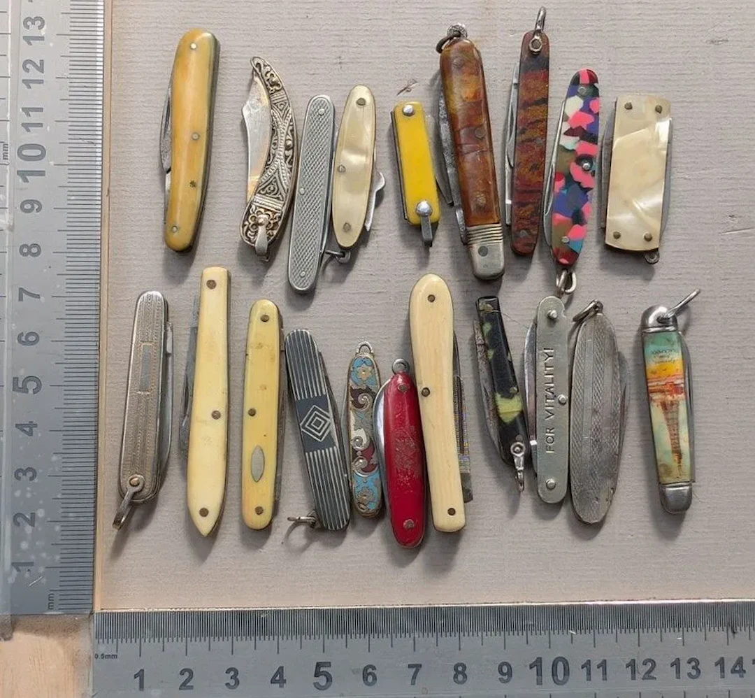 Set of 20 small antique knives, 1900–1950 — See photos for dimensions