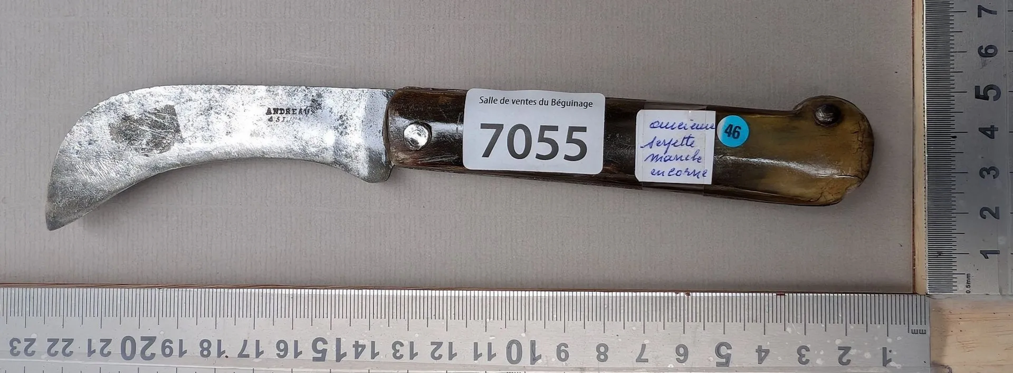 Antique pruning knife with a horn handle (folding) - See photos for