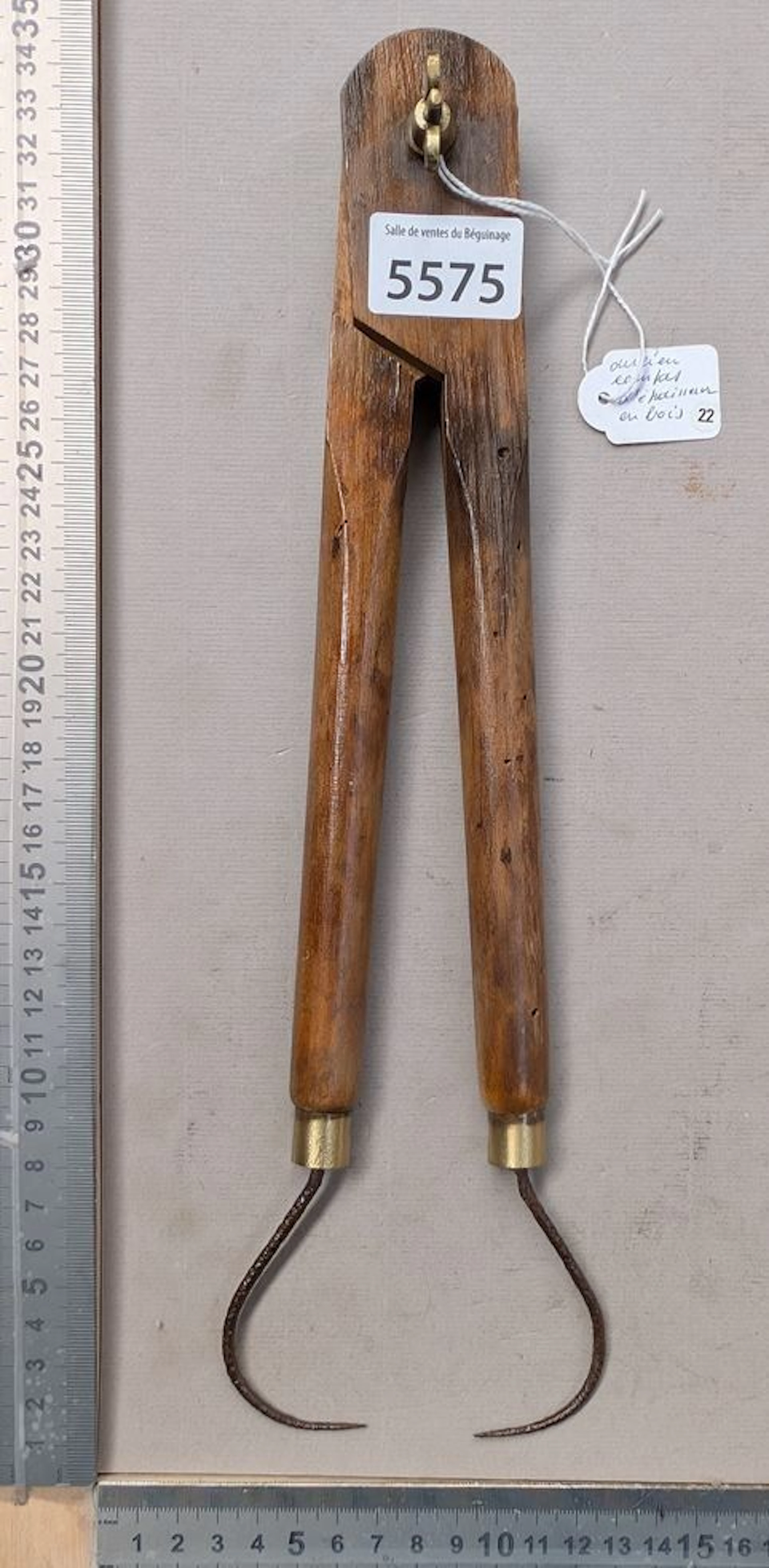 A very beautiful, thick wooden and brass compass—see photos for dimensions