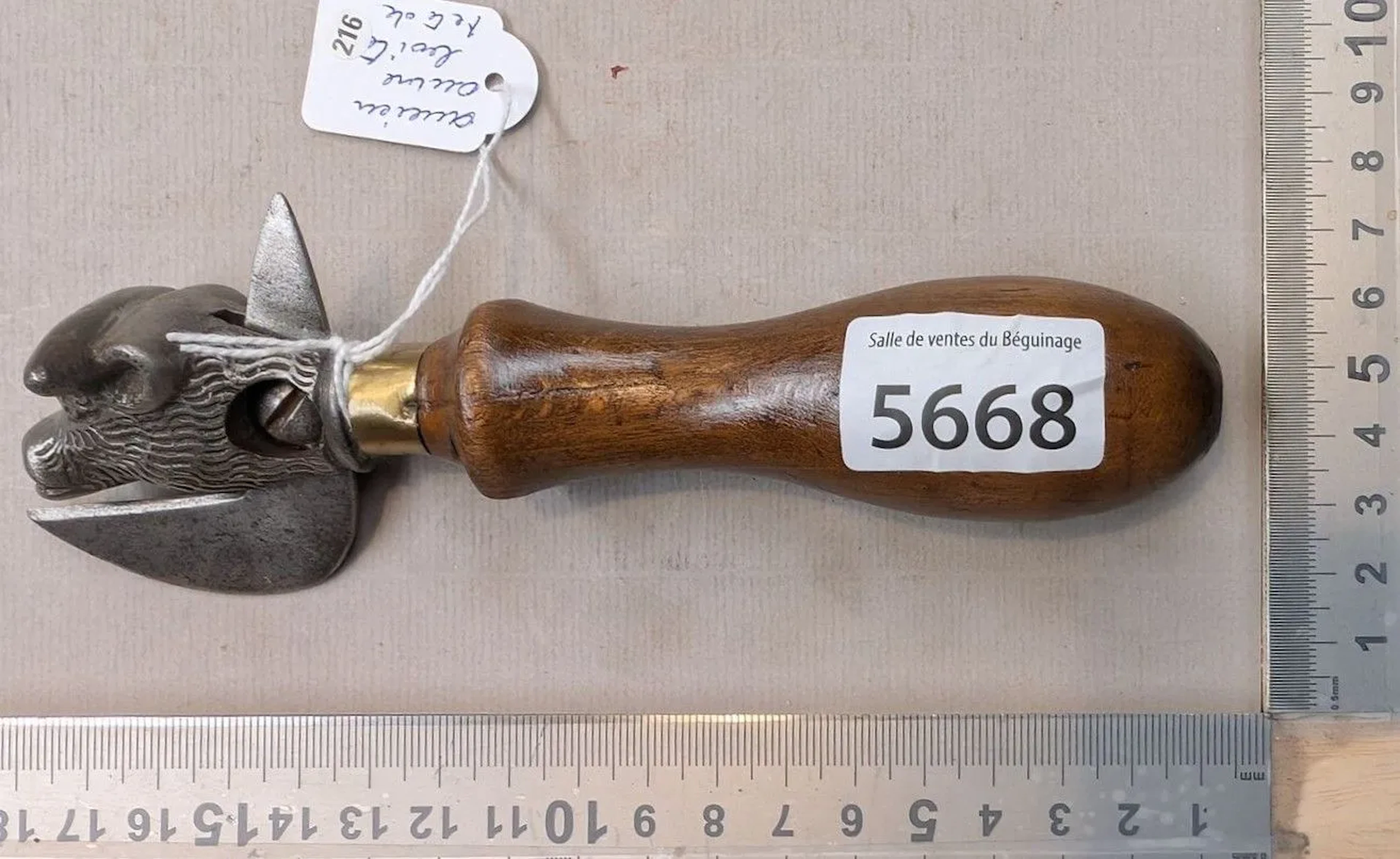 Vintage can opener—see photos for dimensions and condition