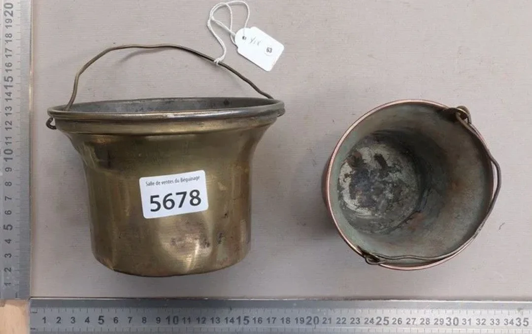 Vintage glue pot with double boiler—see photos for dimensions and condition