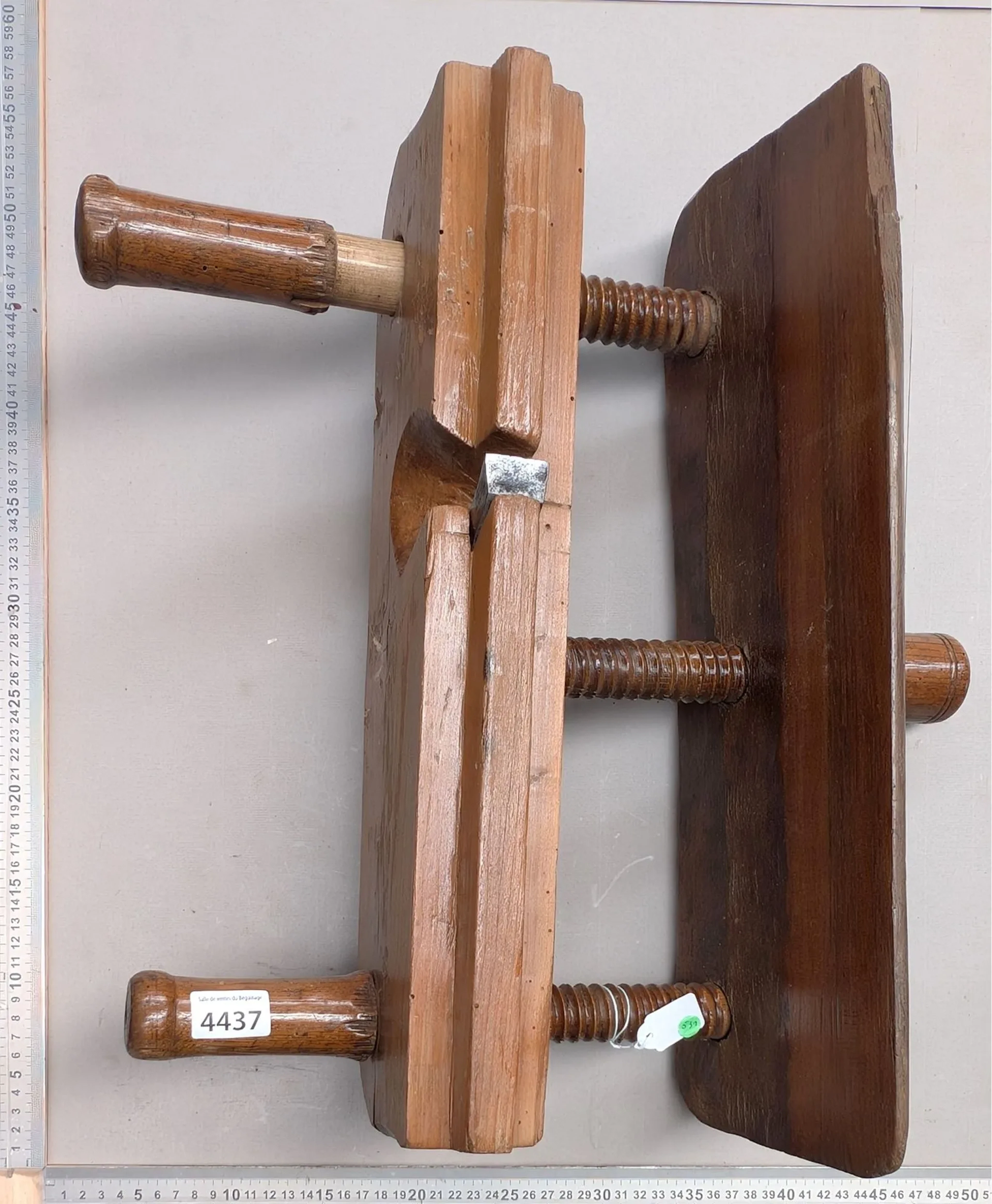 Large antique plane - See photos for dimensions and condition